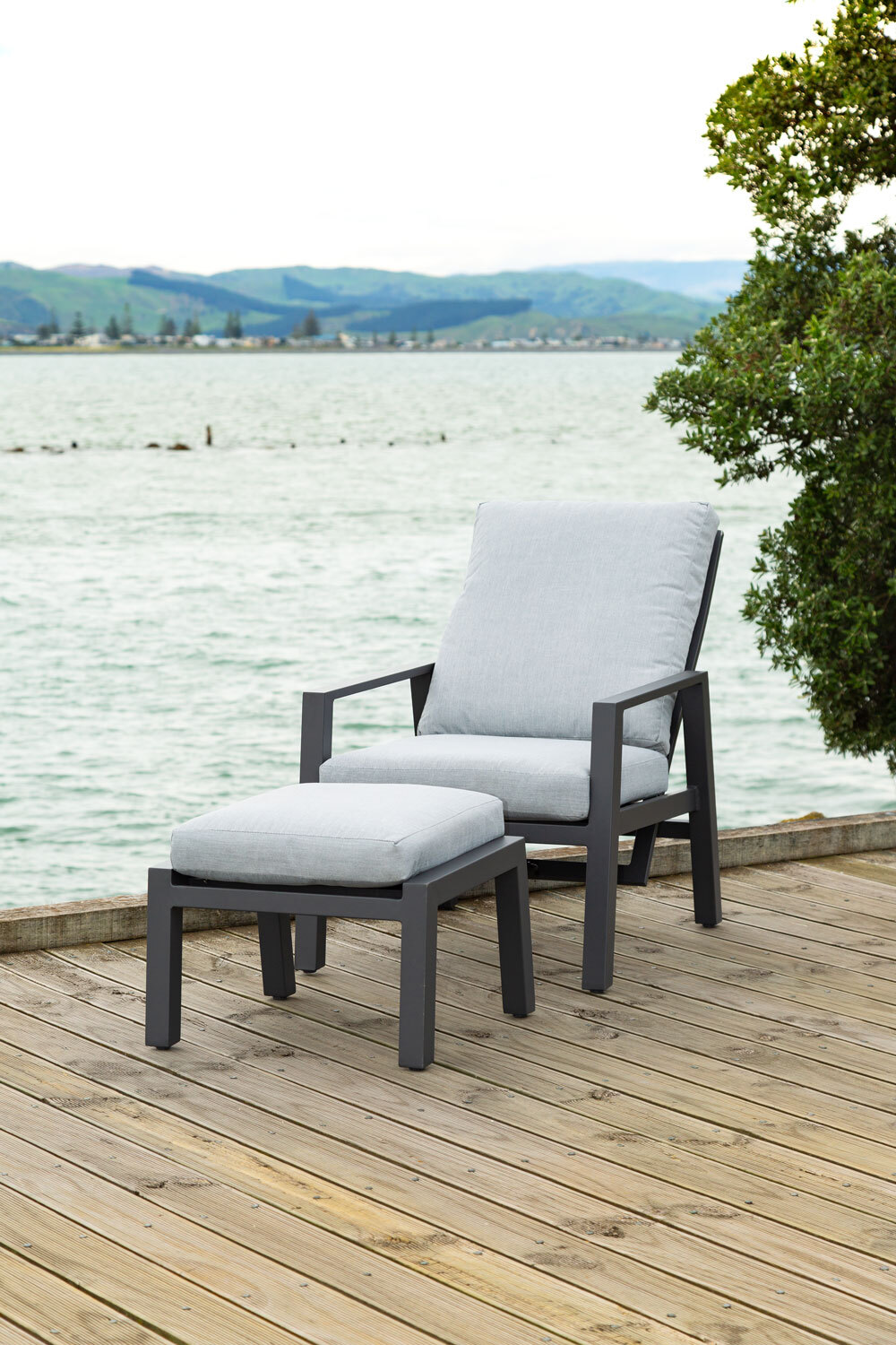 Patio chairs with stools best sale